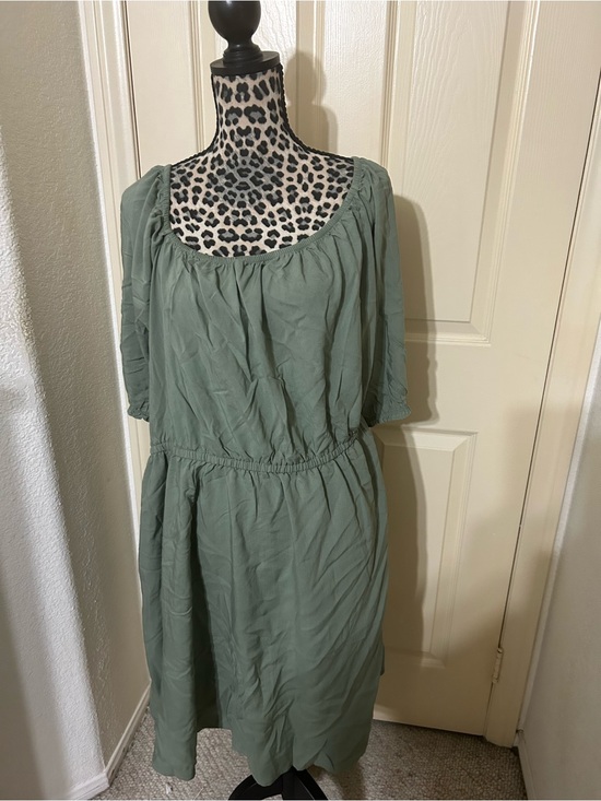 torrid Dresses & Skirts - torrid Sage Green Midi Dress with Elastic Waist